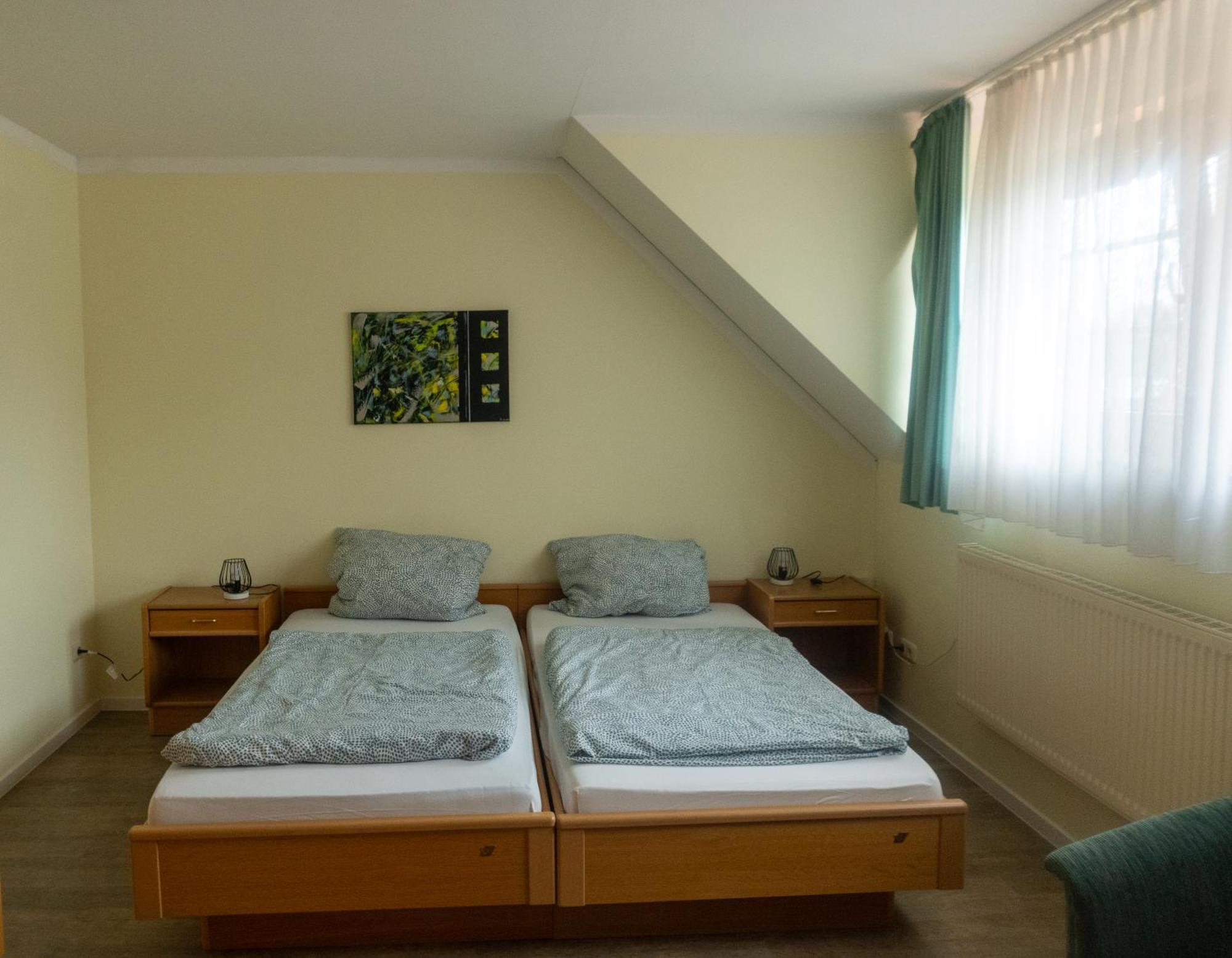 Landgasthof - Braukeller - Fattigau Oberkotzau Ngoại thất bức ảnh